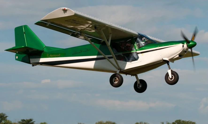 هزینه پرواز تفریحی در برابر ورزش های ماجراجویانه