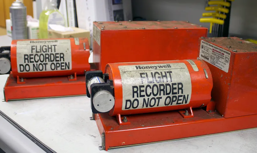 کاربرد جعبه سیاه هواپیما