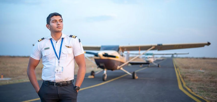 دورههای آموزش خلبانی ULCPL؛ تبدیل شدن به خلبان فوق سبک 2 گواهینامه آموزش خلبانی ULPPL