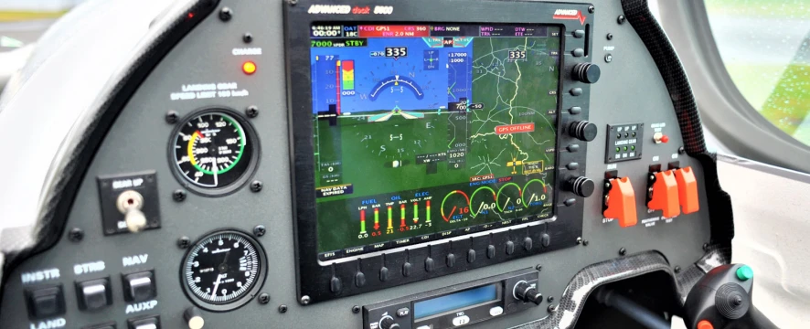 بررسی تجهیزات کابین هواپیمای فوق سبک + راهنمای کامل 1 دکمه ها در تجهیزات کابین هواپیمای فوق سبک