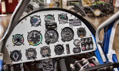 تجهیزات کابین هواپیمای فوق سبک